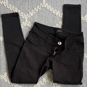 Guess black jegging Pants